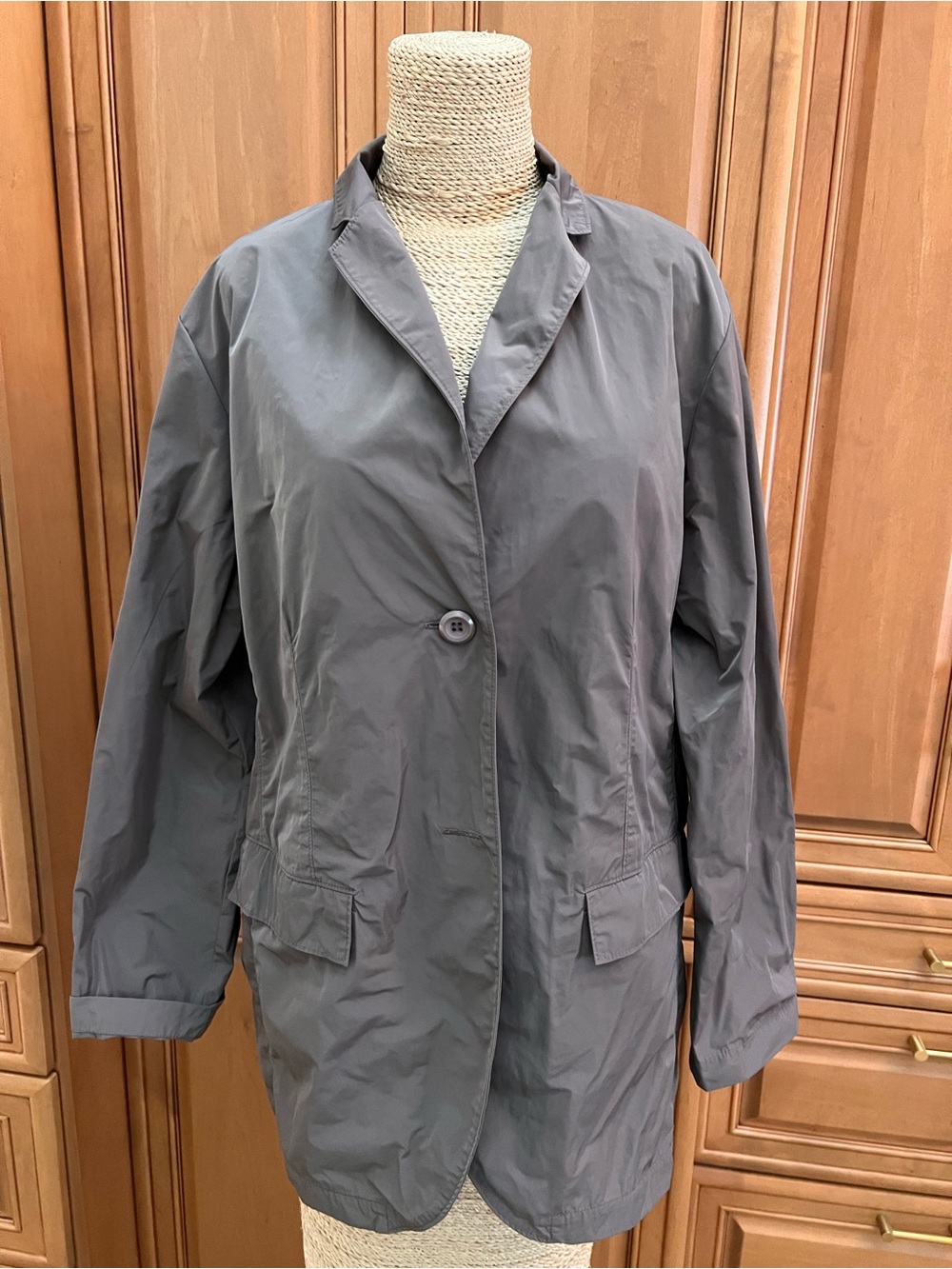 Sun Kim Lightweight Grey Women's Single-Button blazer